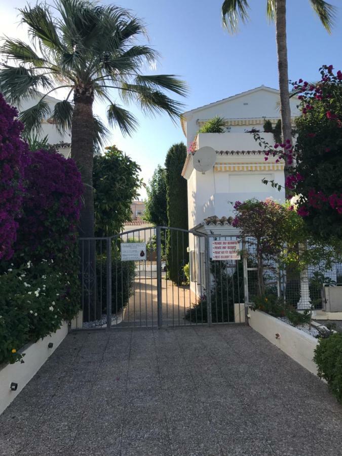 Oasis Paradise دينايا المظهر الخارجي الصورة
